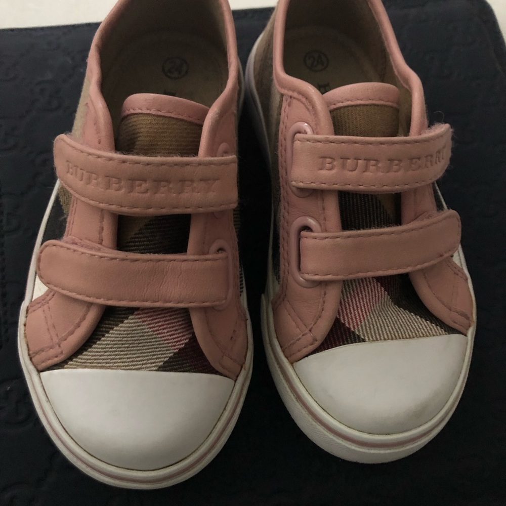 🛑🛑SOLD🛑🛑 Burberry toddler shoes